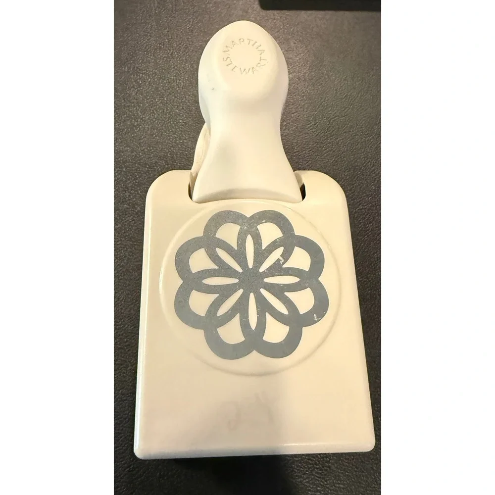 Martha Stewart Large Paper Punch Floral Petal Circle Craft Tool Scrapbook Art